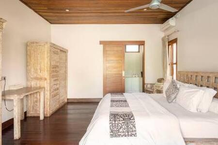 Villa Agung นูซาเลมโบงัน ภายนอก รูปภาพ