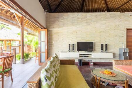 Villa Agung นูซาเลมโบงัน ภายนอก รูปภาพ